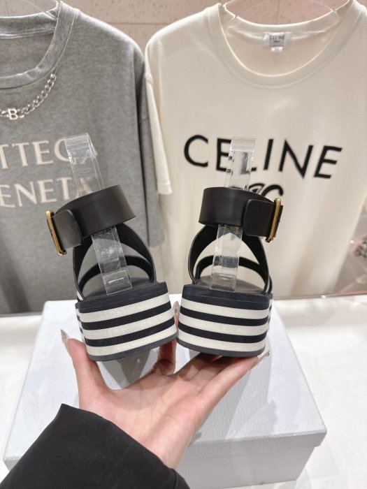 Sandals women's фото 8