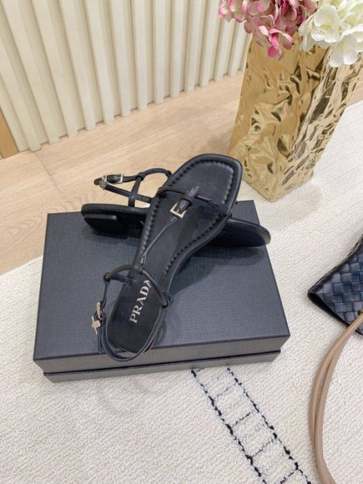 Сандалии женские фото 6