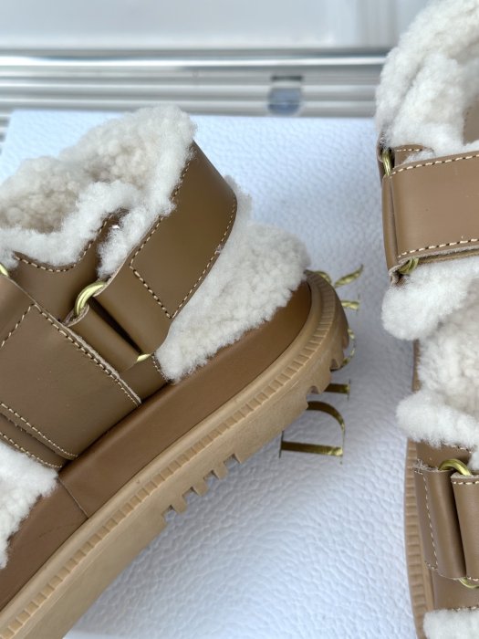 Sandals on fur фото 6