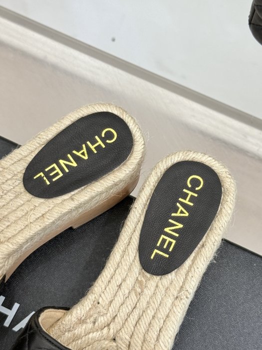 Босоножки фото 8