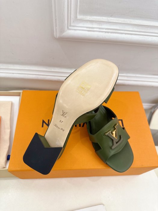 Босоножки фото 9