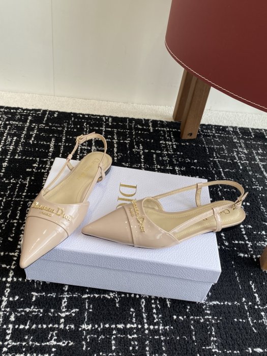 Босоножки фото 3