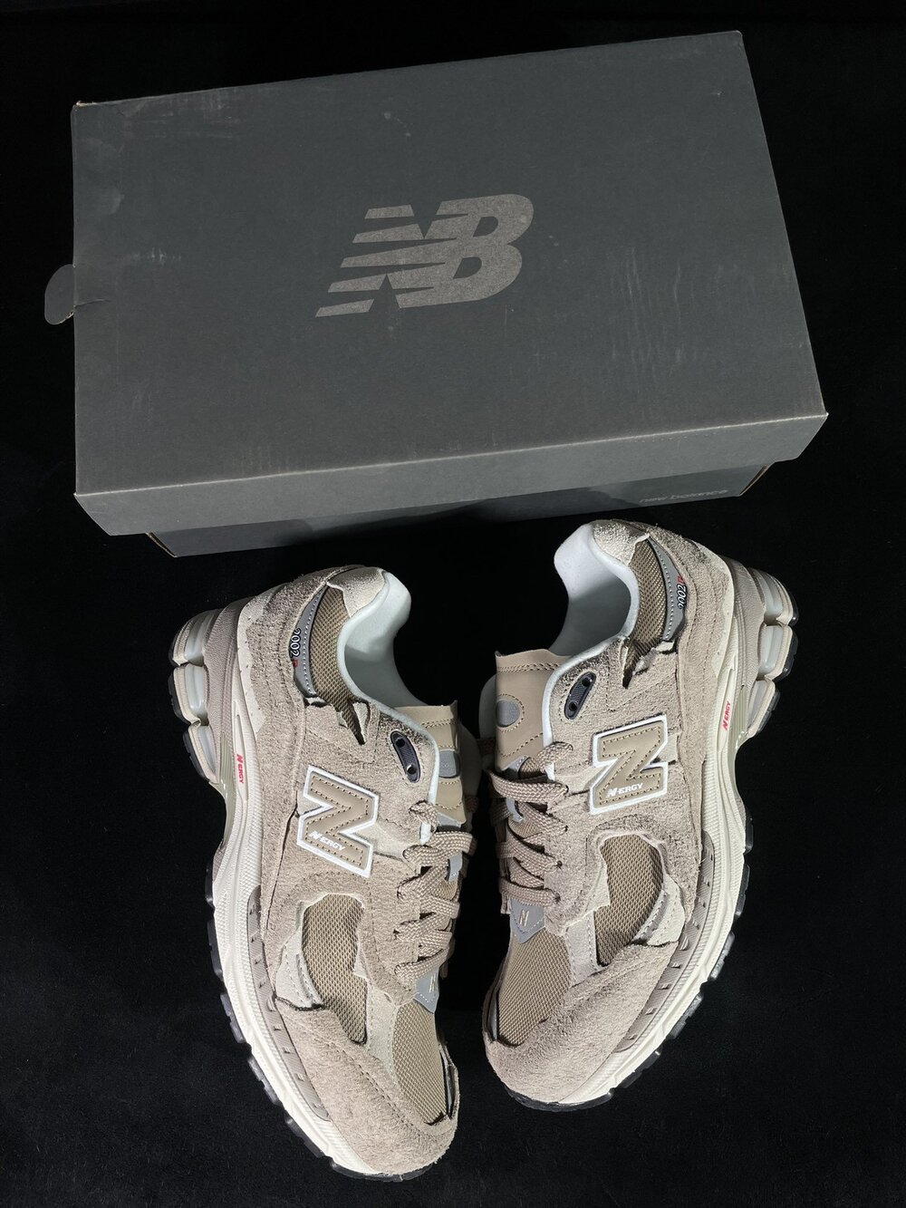 Sneakers NB2002R M2002RDL фото 2