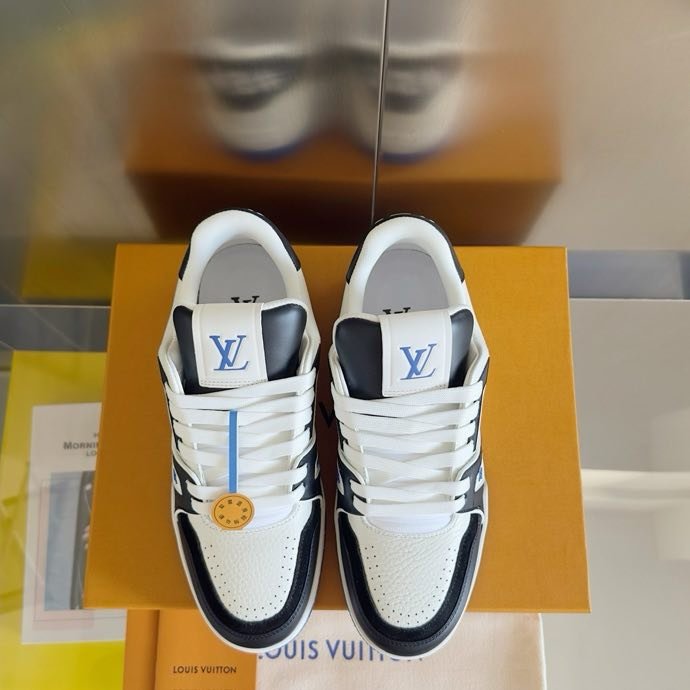 Sneakers LV Trainer фото 6