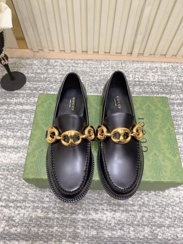 Лоферы женские на платформе