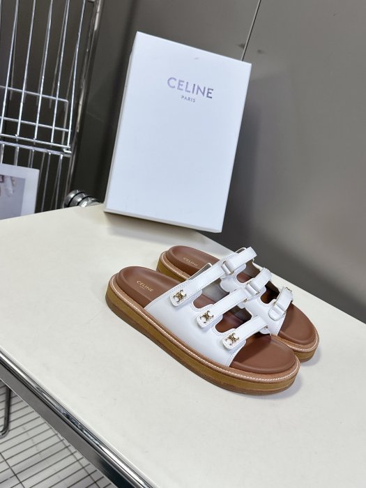 Шлепанцы фото 2