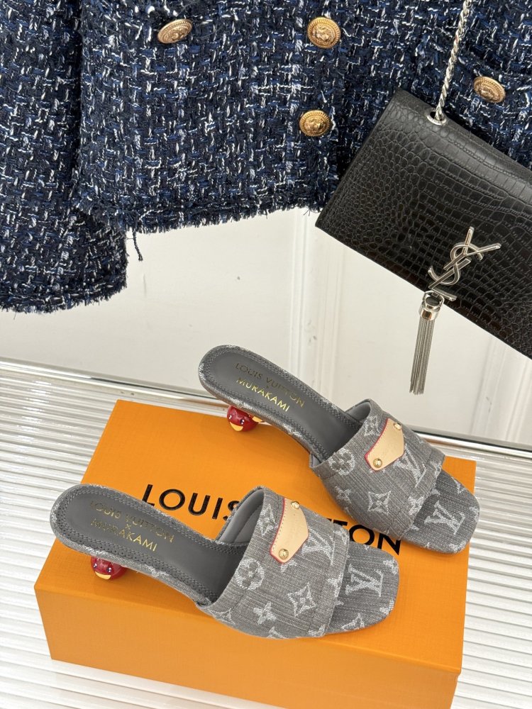 Босоніжки фото 3