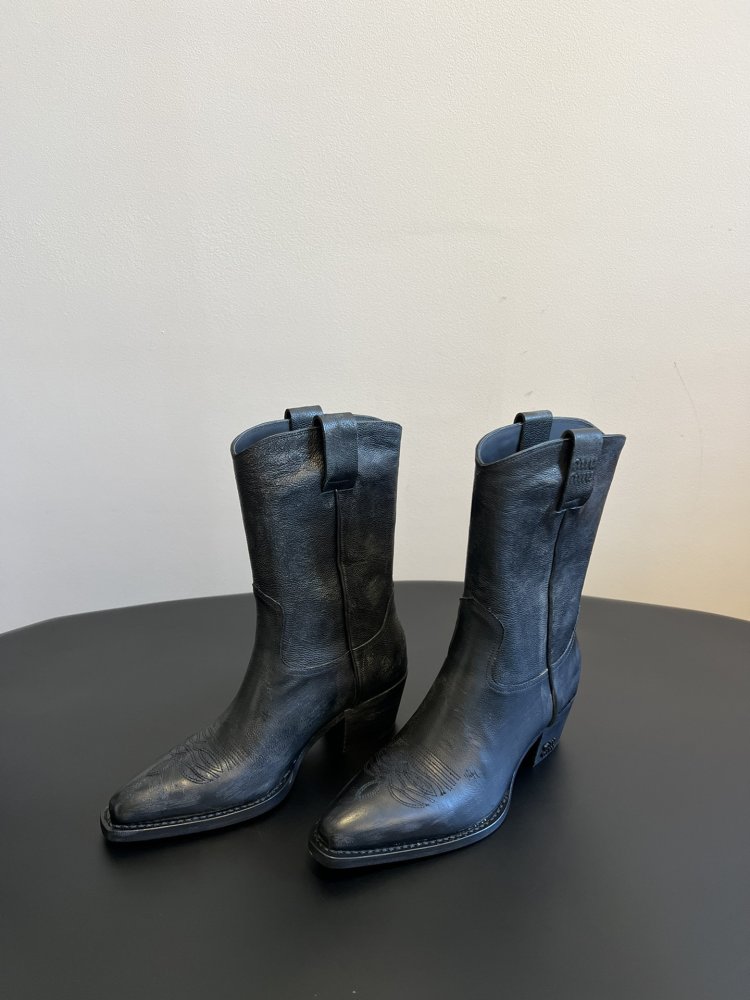 Чоботи жіночі фото 2