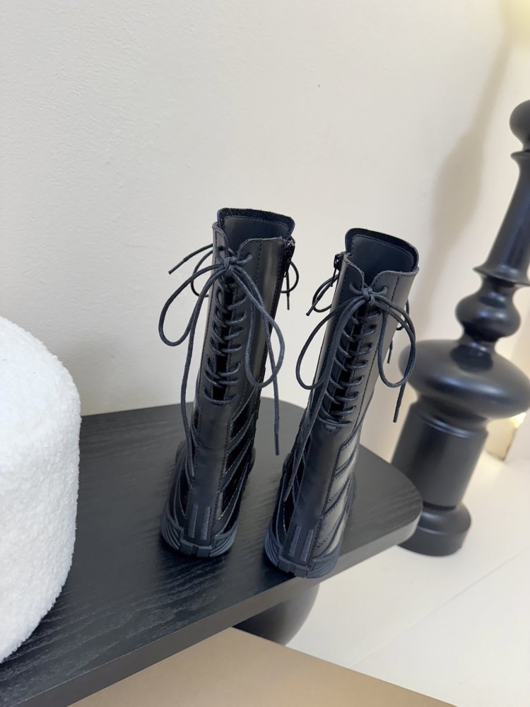 Чоботи жіночі на шнурівці фото 7