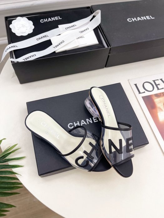 Шлепанцы женские фото 2