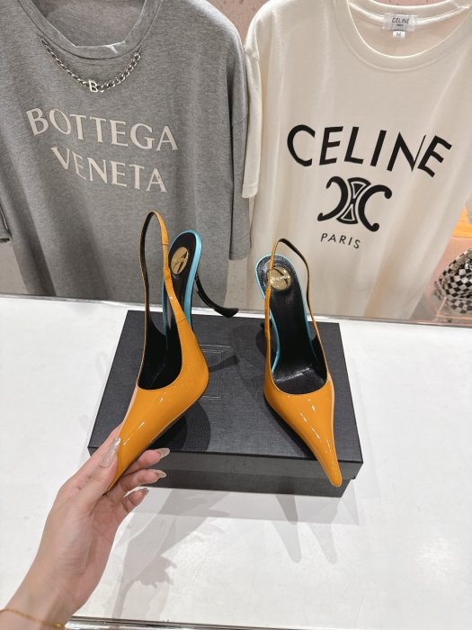 Босоножки фото 4