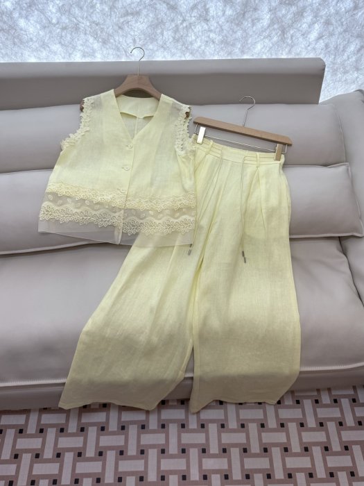 Costume female фото 3