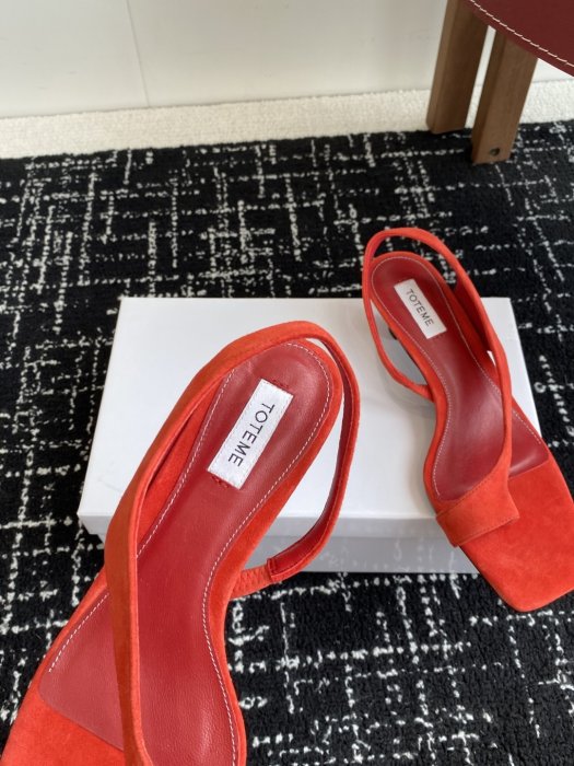 Босоножки фото 7