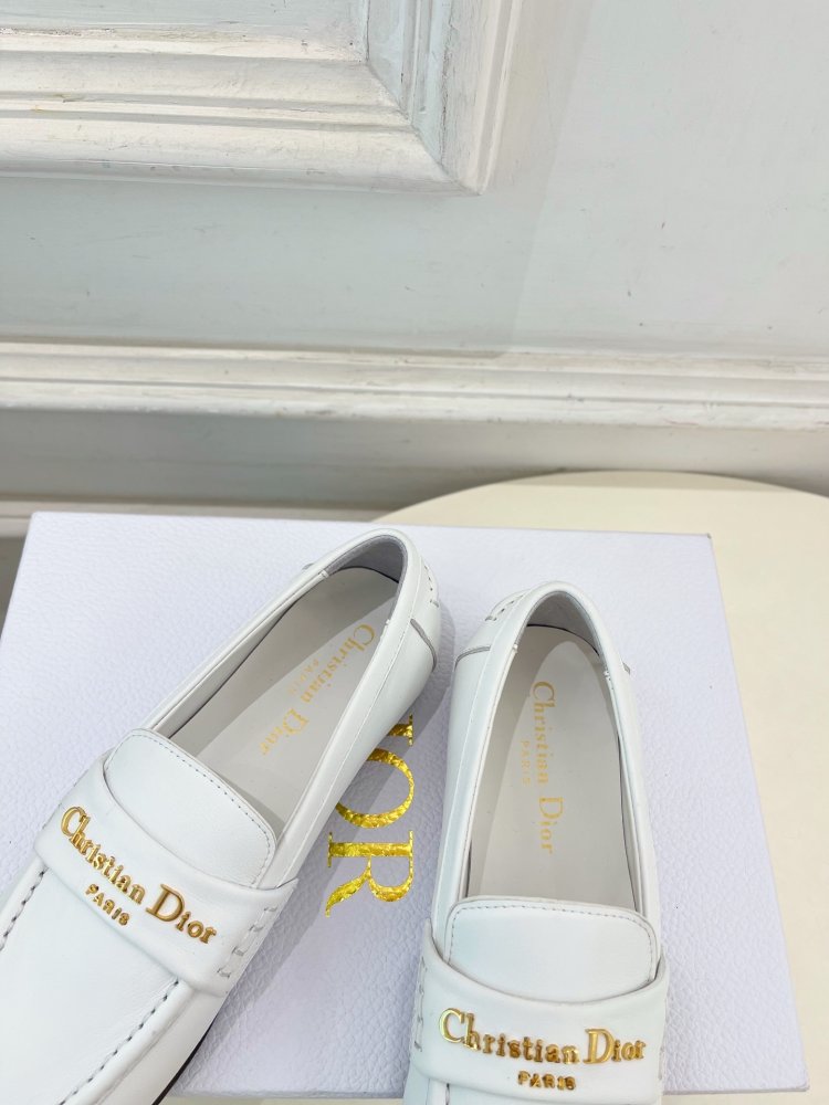 Лоферы женские фото 7