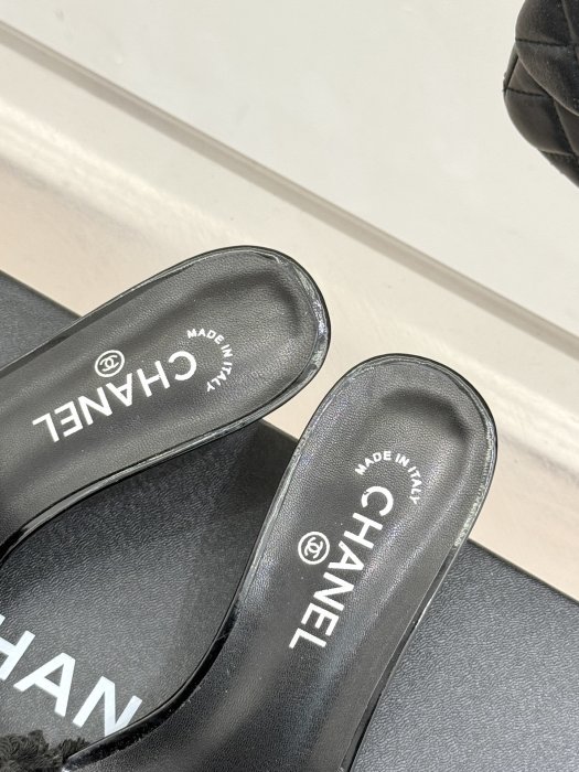 Босоножки фото 8