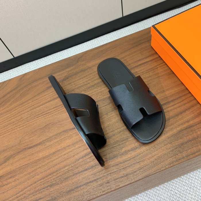 Шлепанцы женские фото 5