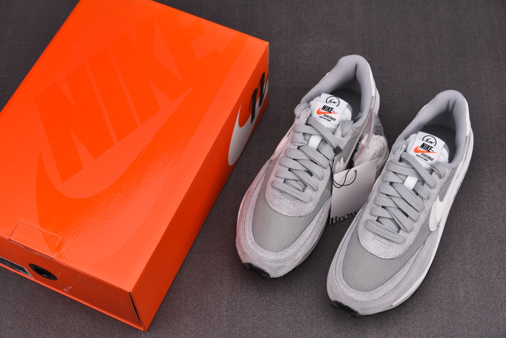 Sneakers LD Waffle SF sacai Fragment Grey DH2684-001 фото 7