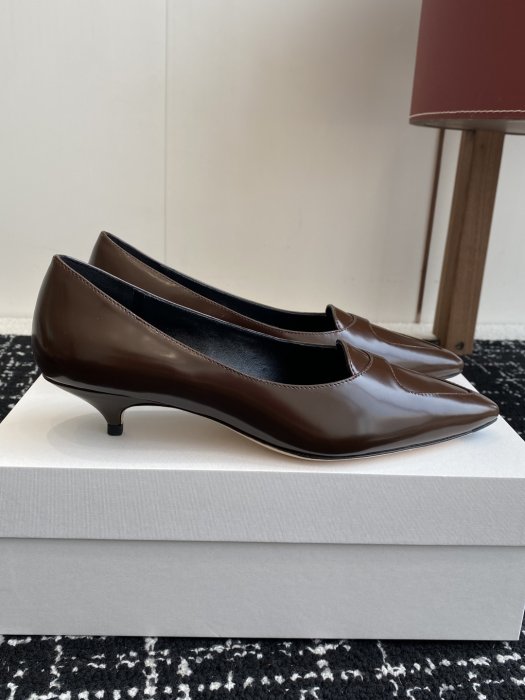 Туфли кожаные женские фото 2