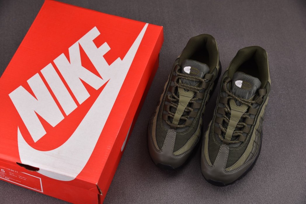 Кросівки Air Max 95 Cargo Khaki Reflective фото 7