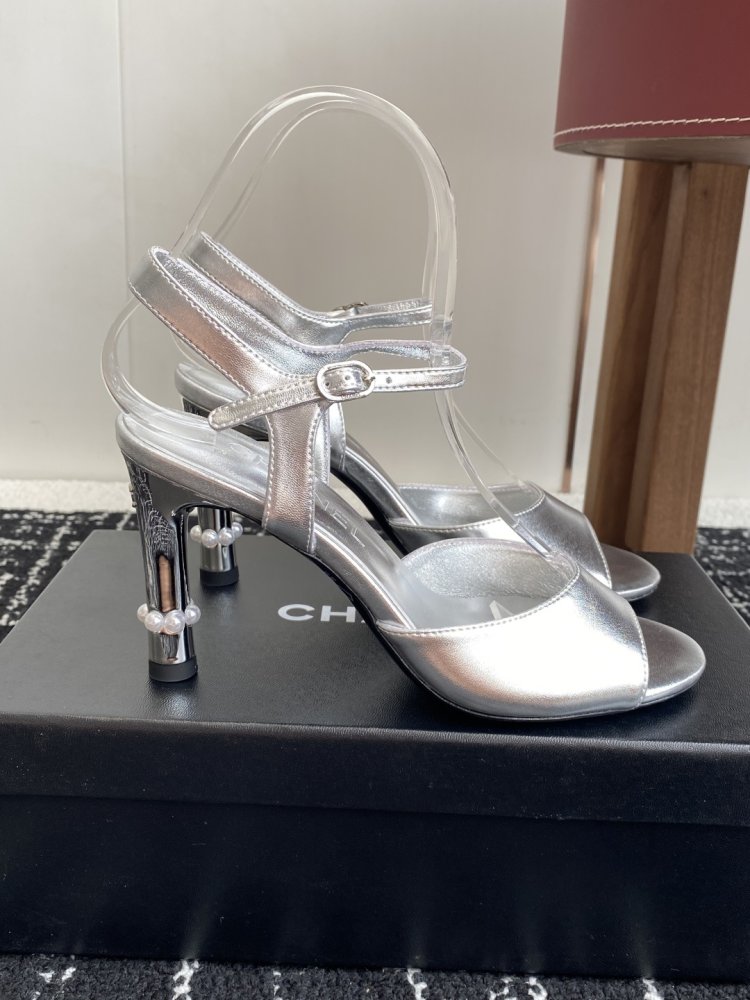 Босоножки фото 2