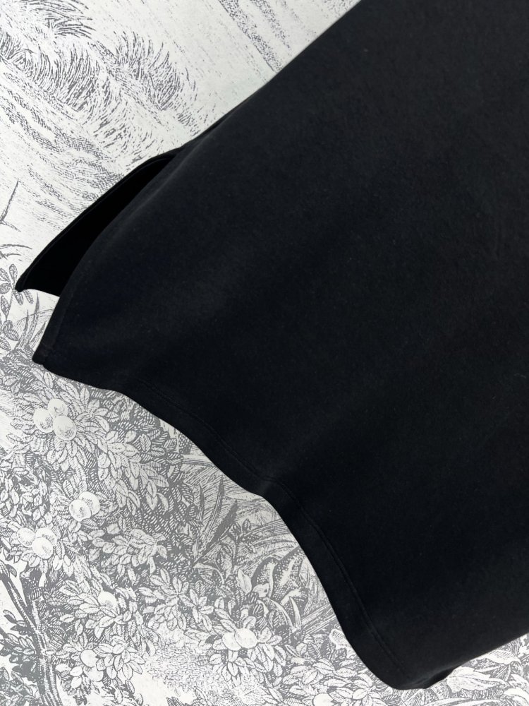 Футболка жіноча фото 4