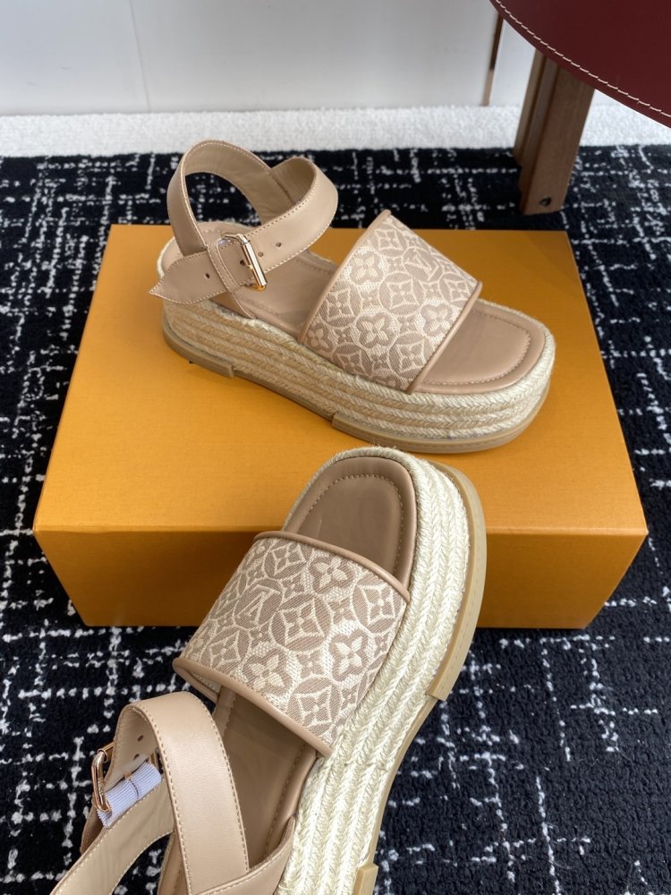 Сандалии женские фото 6