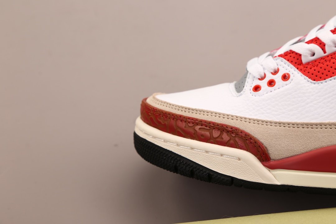 Кроссовки Air Jordan 3 Retro DV7028-108 фото 2