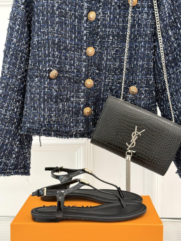 Сандалии женские