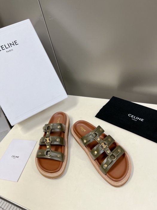 Шлепанцы фото 2