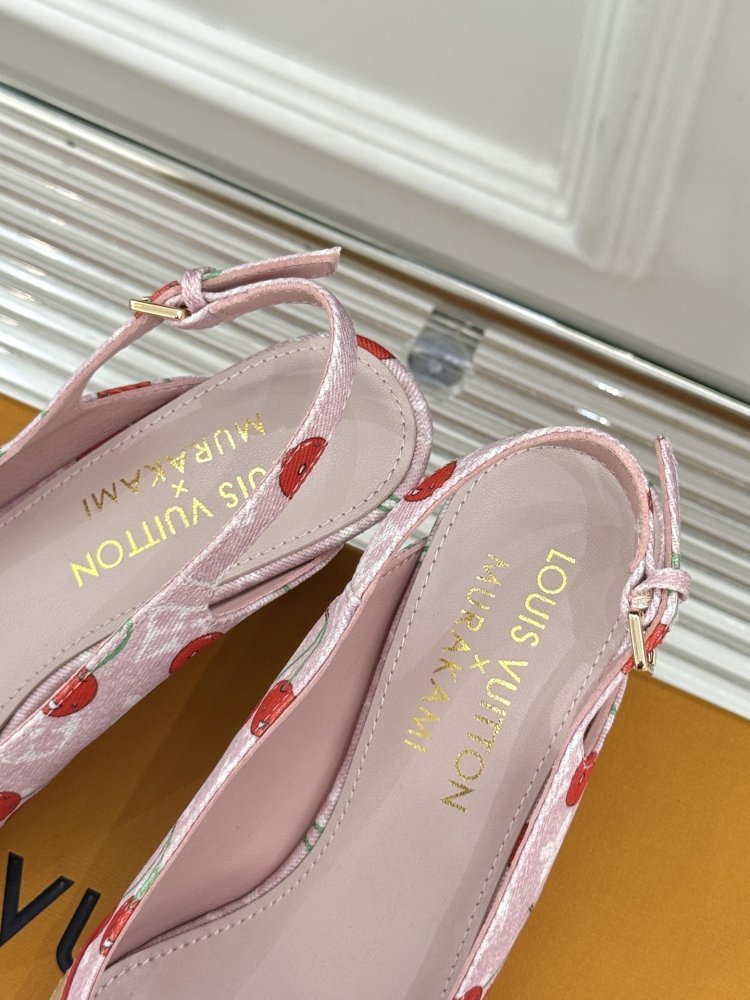 Босоножки фото 8