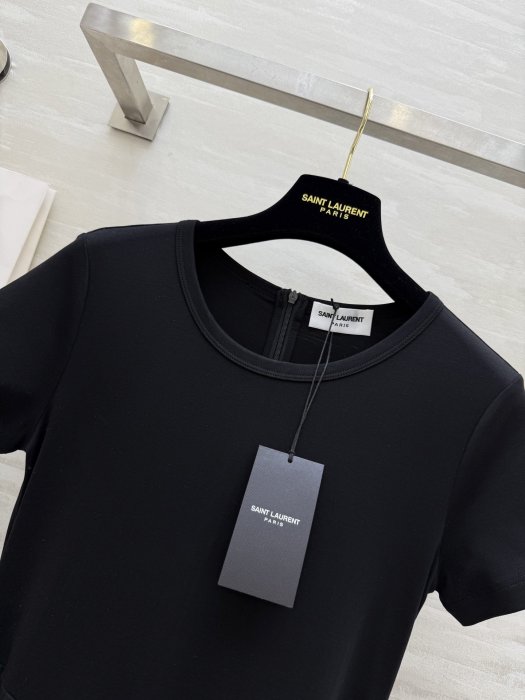 Плаття, Сукня середньої довжини з короткими рукавами і поясом фото 2