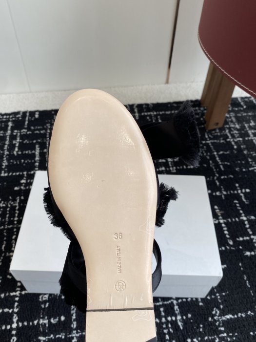 Босоножки фото 9