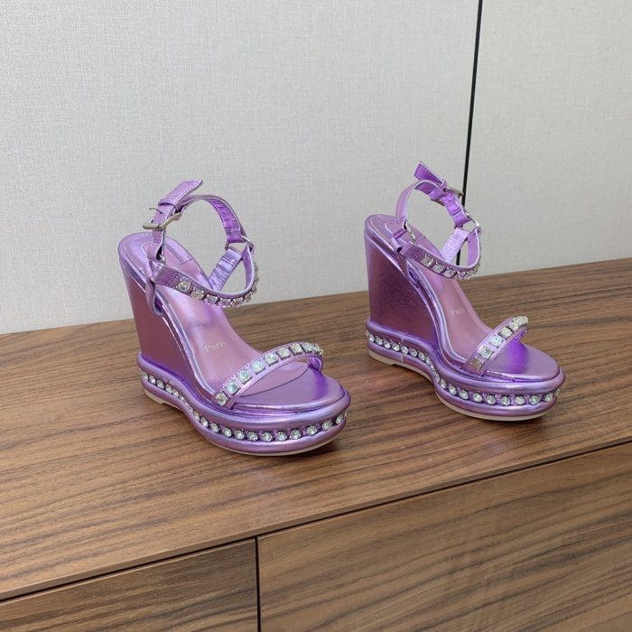 Босоножки фото 4