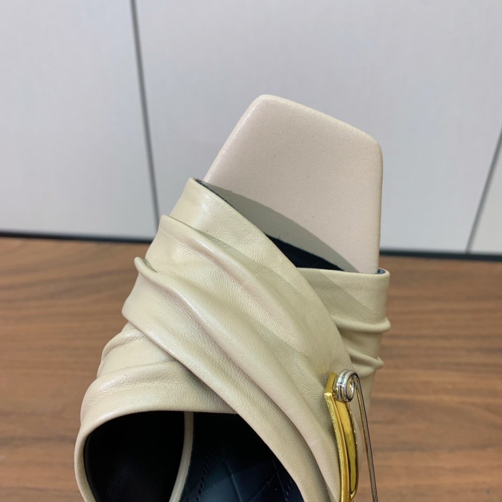 Босоніжки фото 9