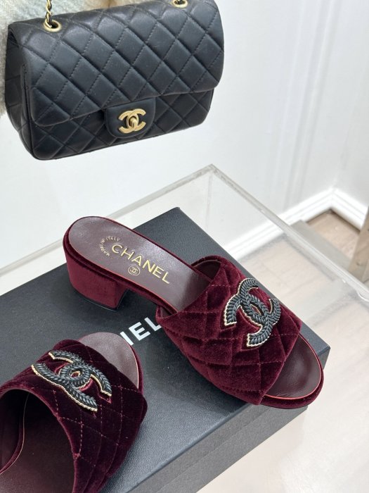 Босоножки фото 5