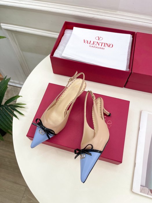 Босоножки фото 5