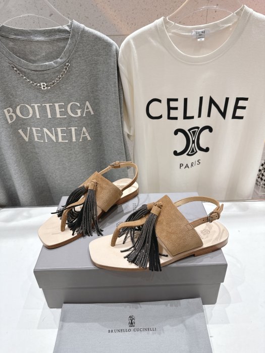 Сандалі жіночі фото 3