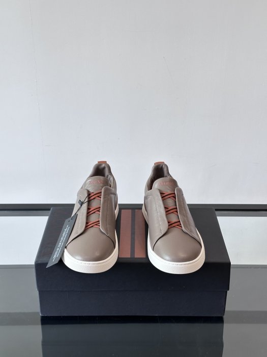 Кросівки чоловічі фото 2