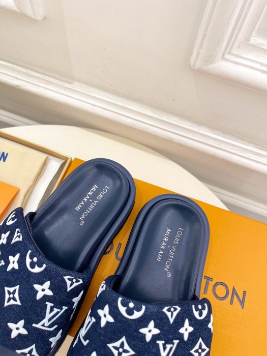 Шлепанцы женские фото 8