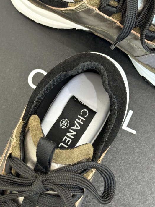 Кроссовки женские фото 8