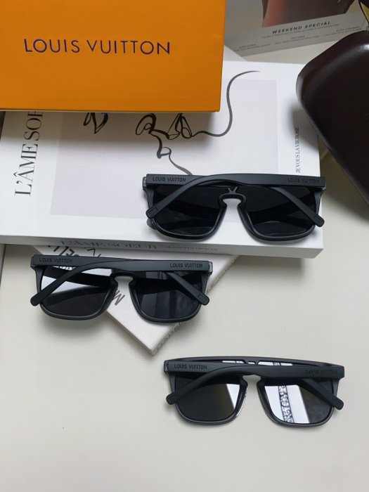 Очки солнцезащитные фото 9