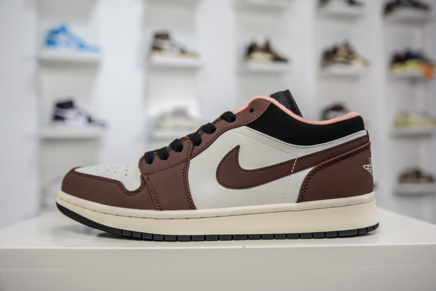 Sneakers Air Jordan 1 Low Mocha Brown DC6991 200