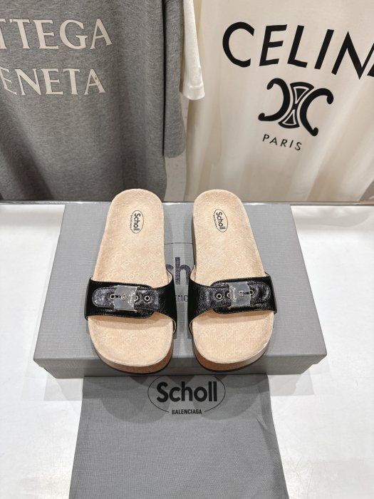 Шльопанці жіночі