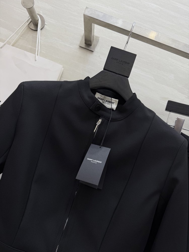 Костюм женский фото 5