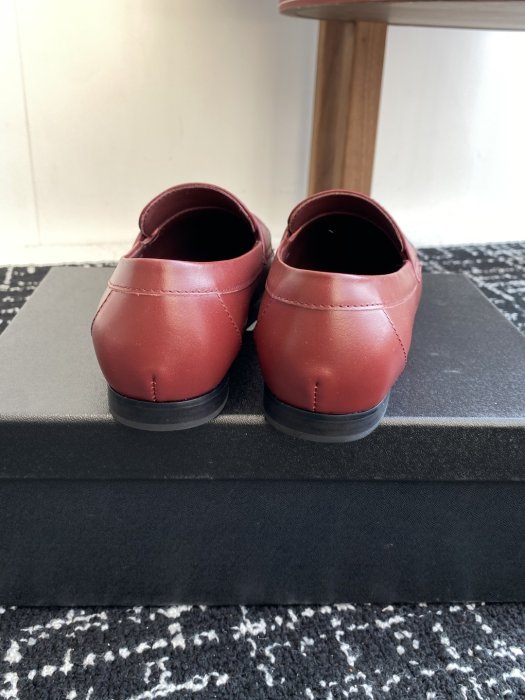 Лоферы жіночі фото 8