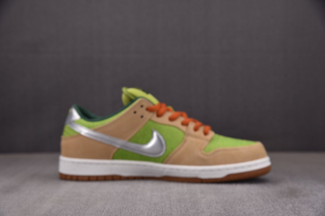 Sneakers SB Dunk Low Escargot фото 2