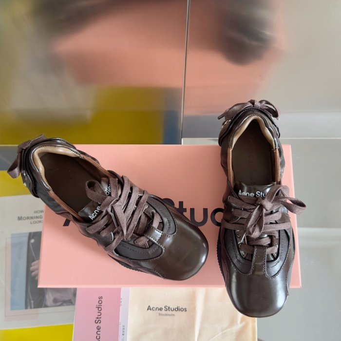 Кросівки фото 2