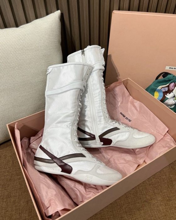 Boots women's Gymnasium