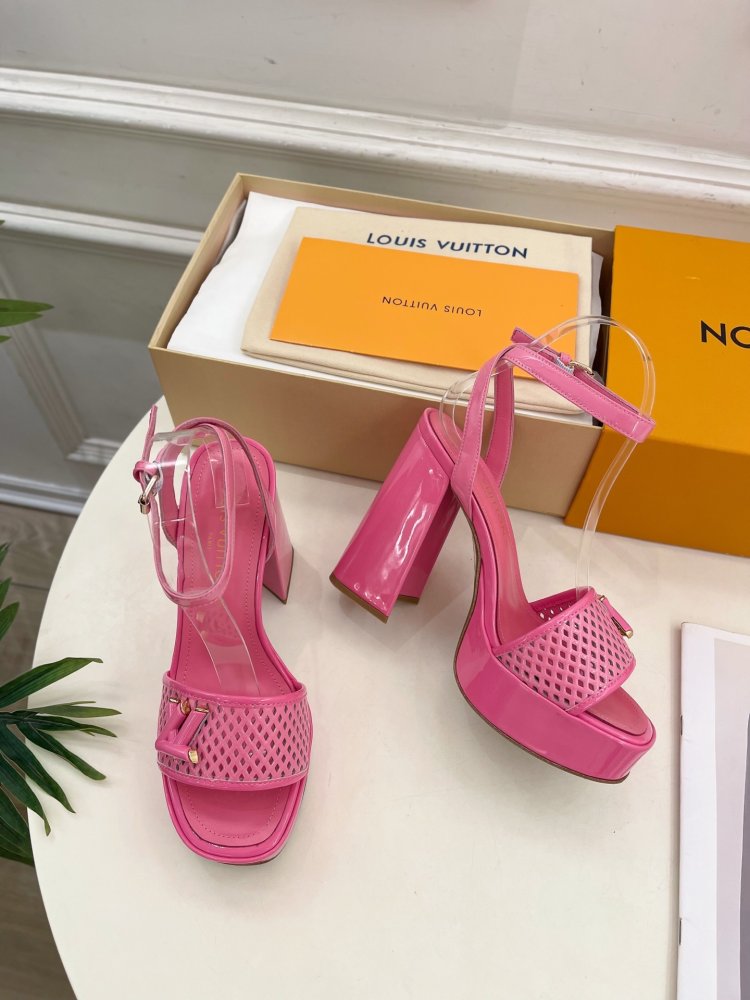 Босоніжки фото 4