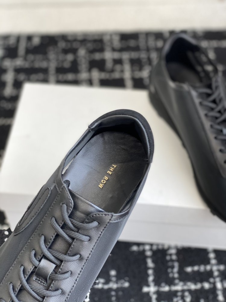 Кросівки жіночі фото 8